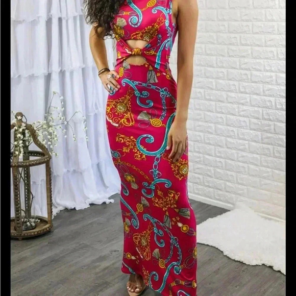 Desire Bodycon Cut-Out with Knot Detail Maxi Dress - Picture 4 of 4